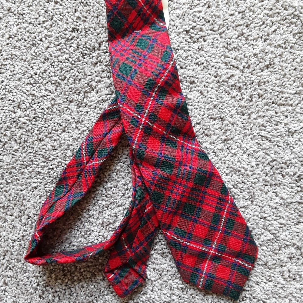 MacKinnon men Scotland wool tie New